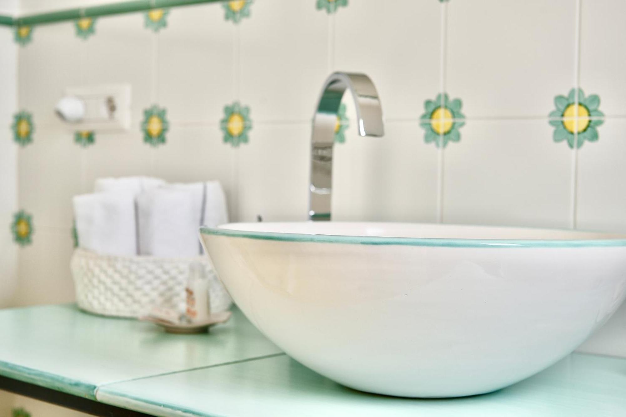 Smeraldo Holiday House コンカ・デイ・マリーニ 部屋 写真